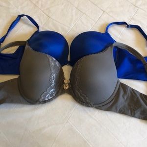Victoria’s Secret 34D Bra’s